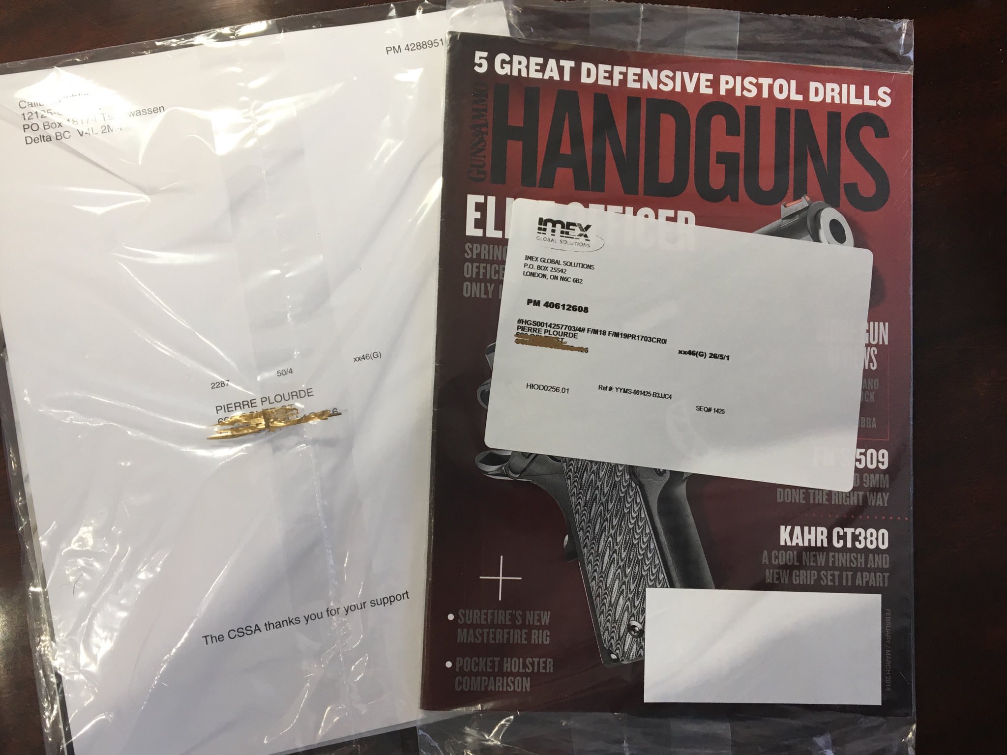 Calibre magazine Handguns